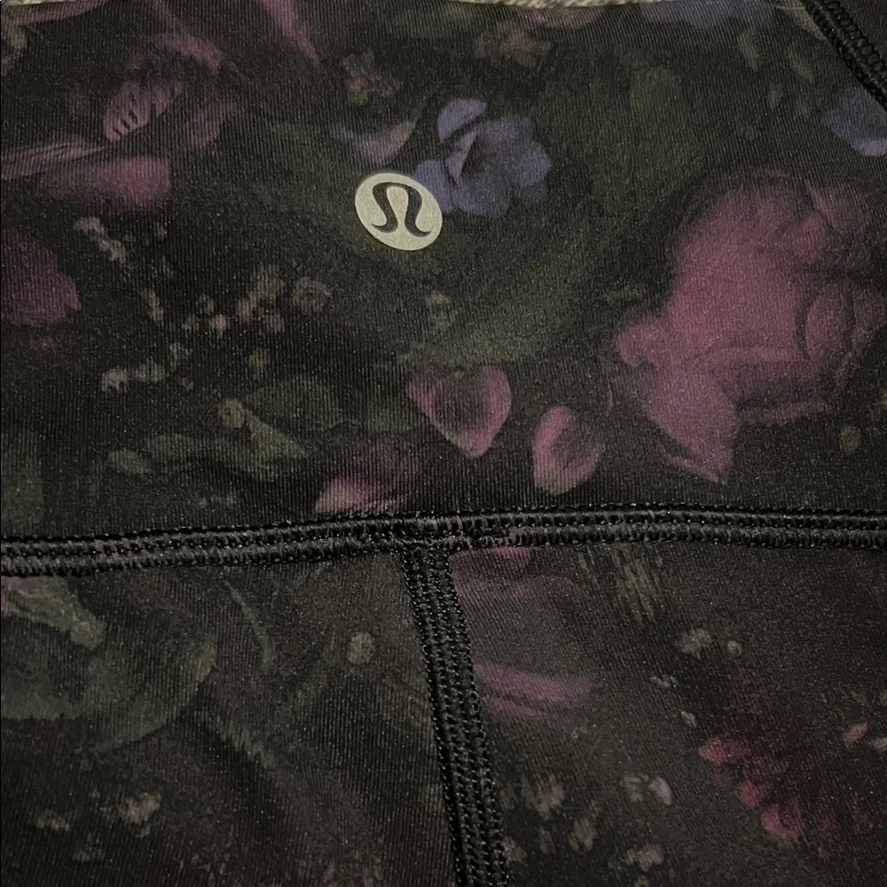 Lululemon train times frozen flourish